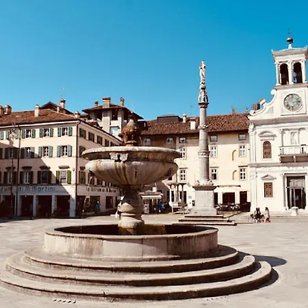 Lägenhet Centro Storico Udine